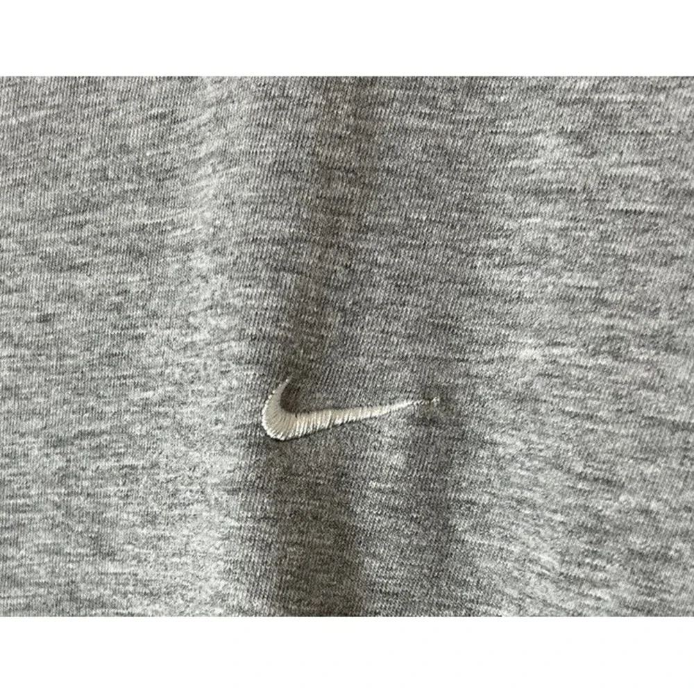 Vtg Nike Mens XL Solid Grey T-Shirt w/ White Embroidered Swoosh READ